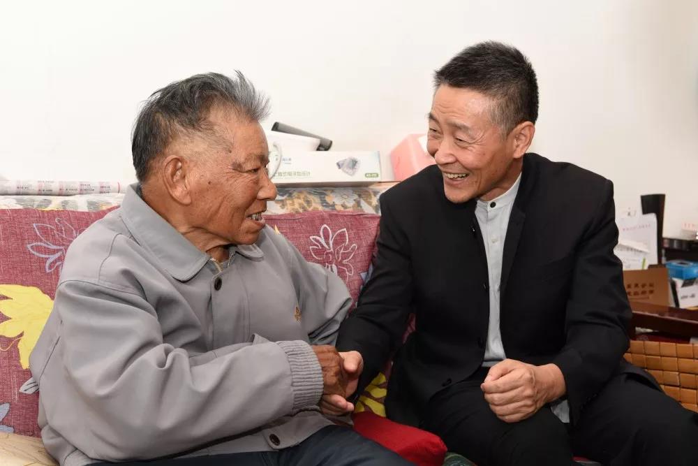 老哥俱乐部-老哥必备的交流社区