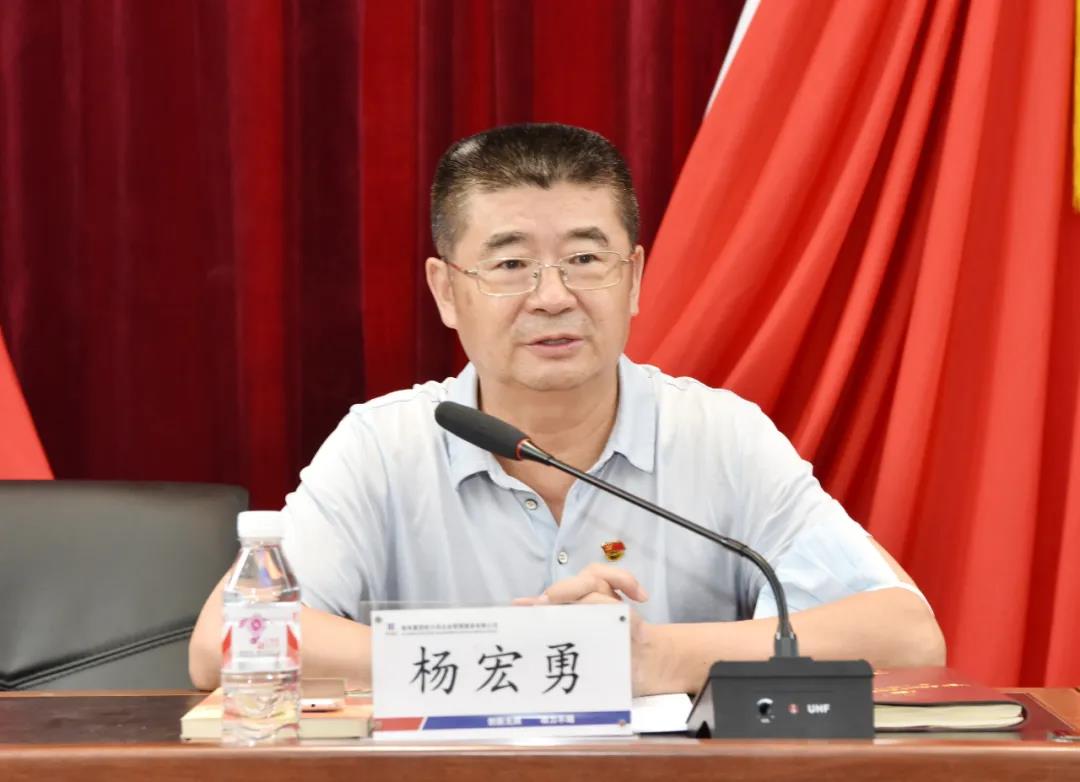 老哥俱乐部-老哥必备的交流社区