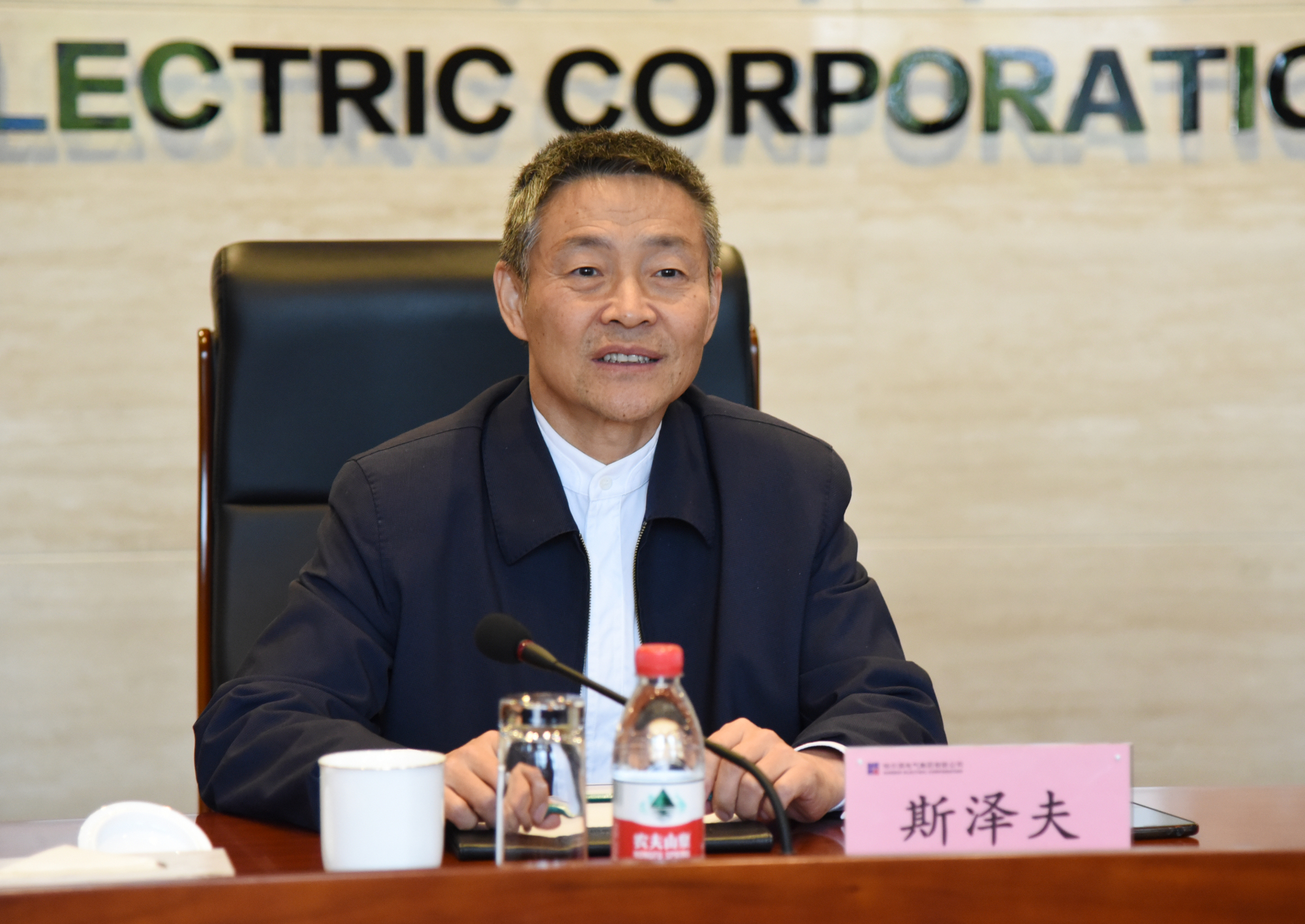 老哥俱乐部-老哥必备的交流社区