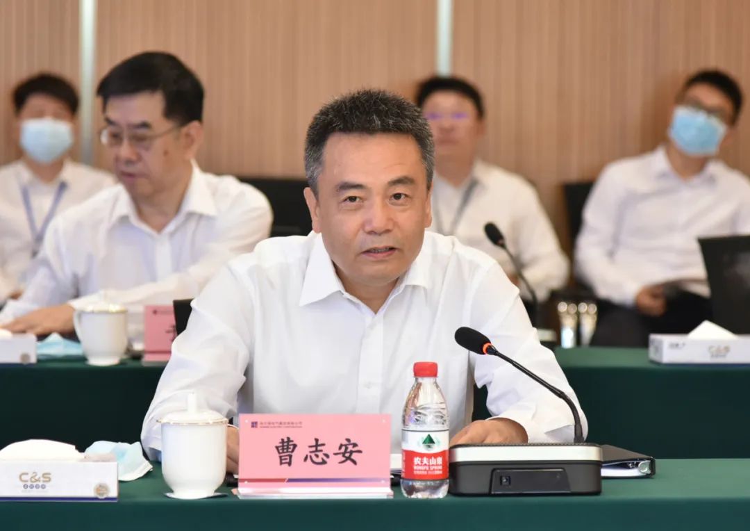 老哥俱乐部-老哥必备的交流社区