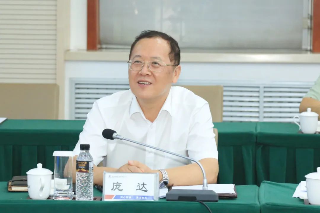 老哥俱乐部-老哥必备的交流社区