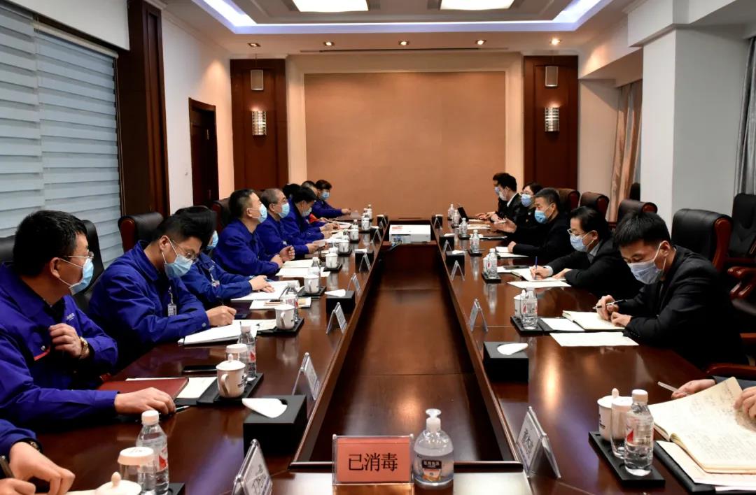 老哥俱乐部-老哥必备的交流社区