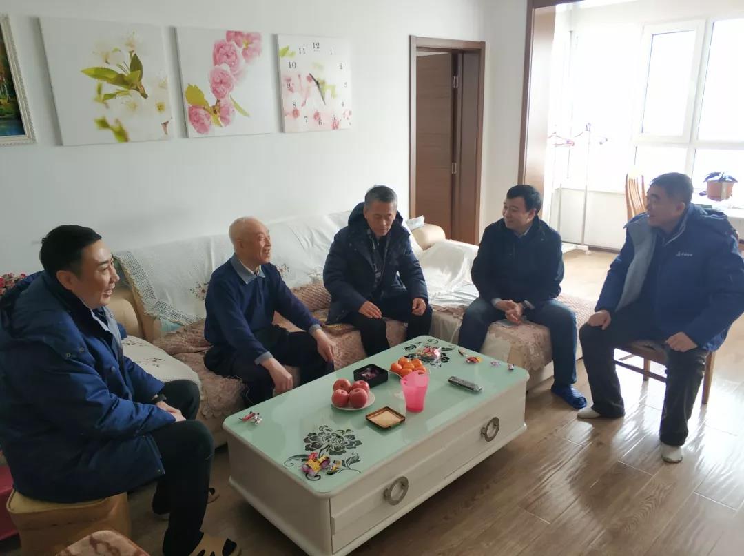 老哥俱乐部-老哥必备的交流社区