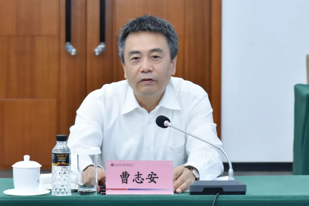 老哥俱乐部-老哥必备的交流社区