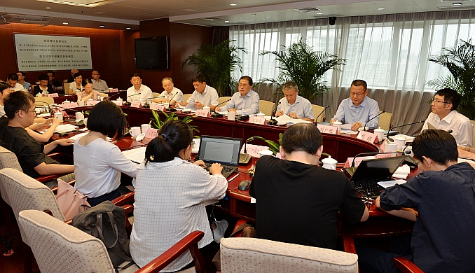 老哥俱乐部-老哥必备的交流社区