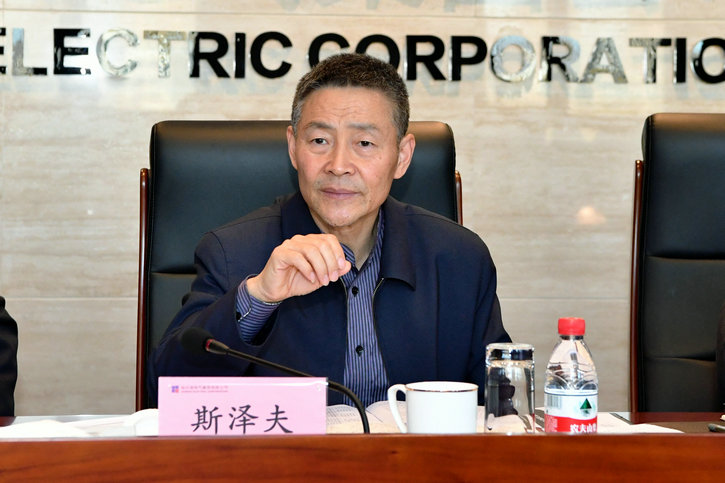 老哥俱乐部-老哥必备的交流社区