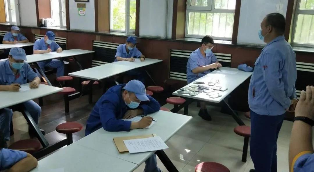 老哥俱乐部-老哥必备的交流社区