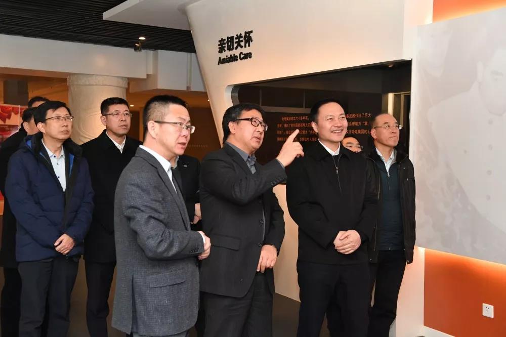 老哥俱乐部-老哥必备的交流社区