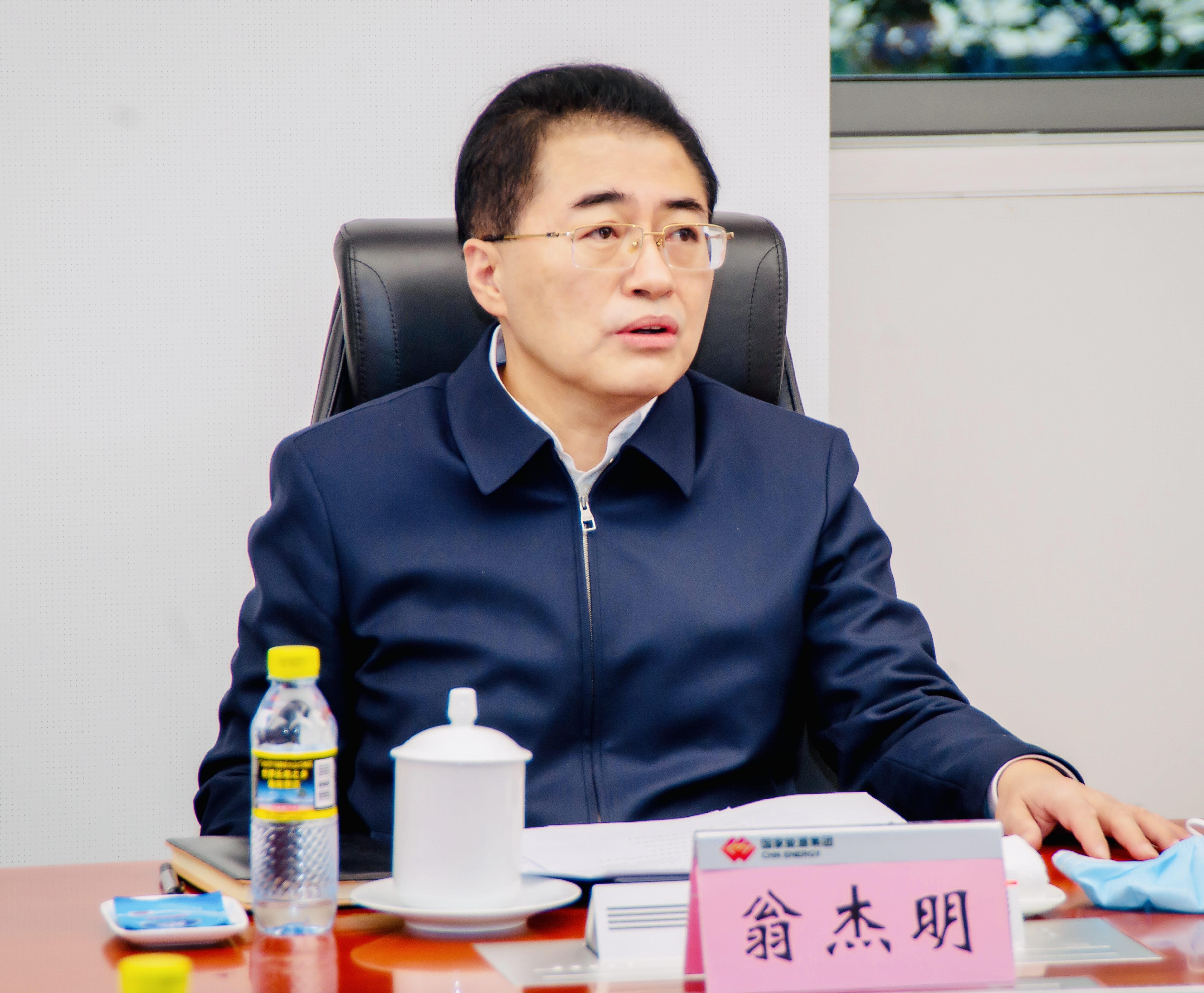 老哥俱乐部-老哥必备的交流社区