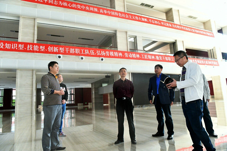 老哥俱乐部-老哥必备的交流社区