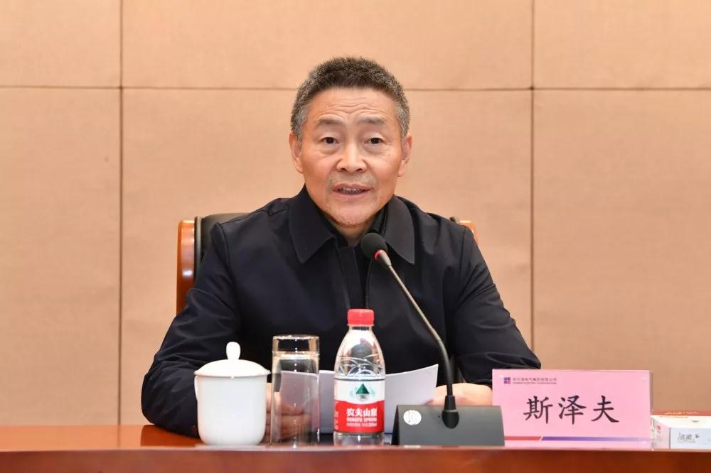 老哥俱乐部-老哥必备的交流社区