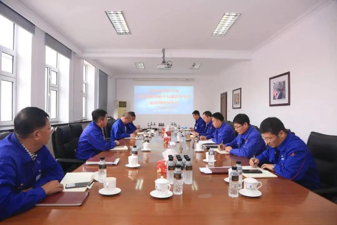 老哥俱乐部-老哥必备的交流社区