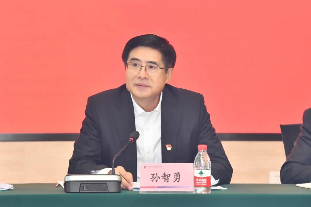 老哥俱乐部-老哥必备的交流社区