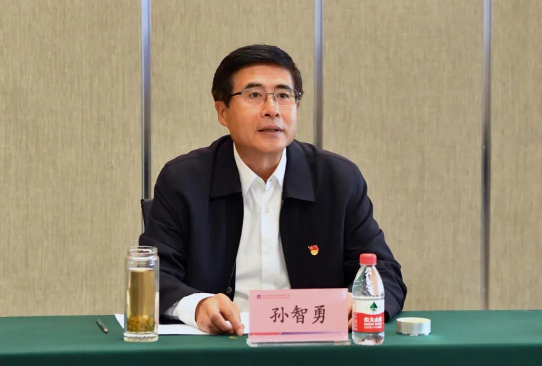 老哥俱乐部-老哥必备的交流社区