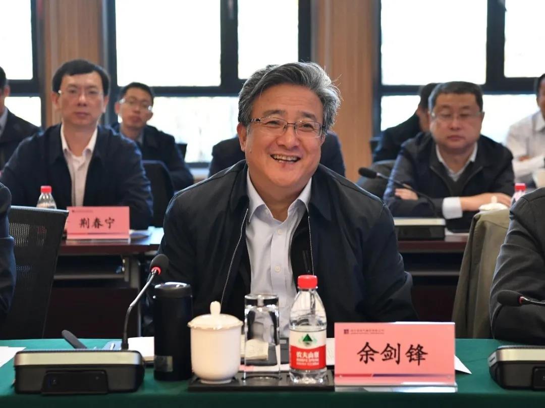 老哥俱乐部-老哥必备的交流社区