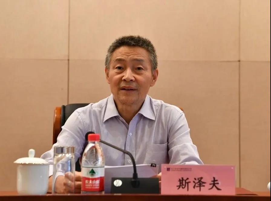 老哥俱乐部-老哥必备的交流社区