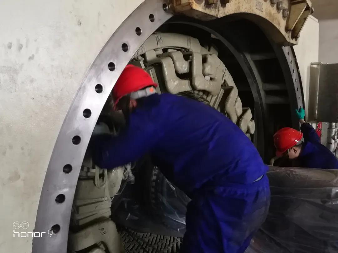 老哥俱乐部-老哥必备的交流社区