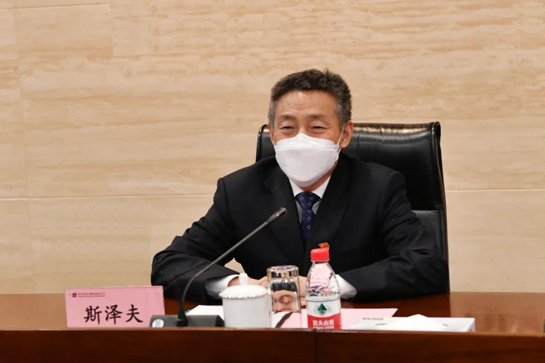 老哥俱乐部-老哥必备的交流社区