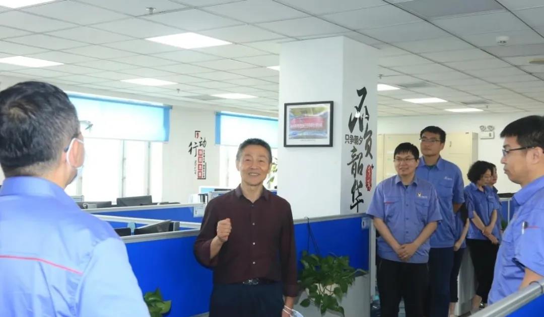 老哥俱乐部-老哥必备的交流社区