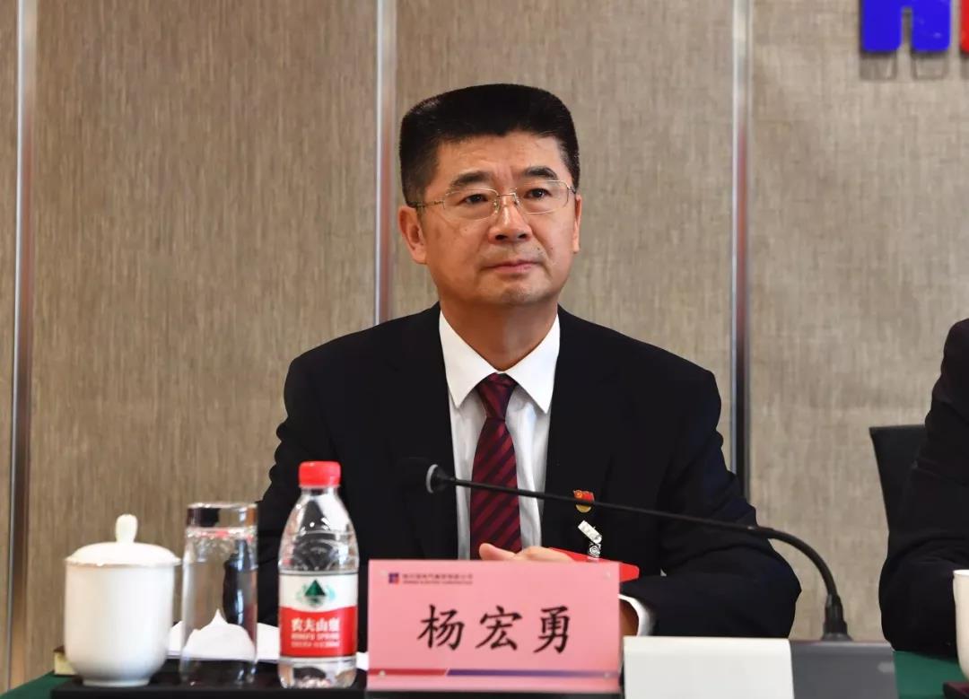老哥俱乐部-老哥必备的交流社区