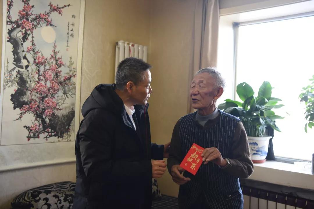老哥俱乐部-老哥必备的交流社区