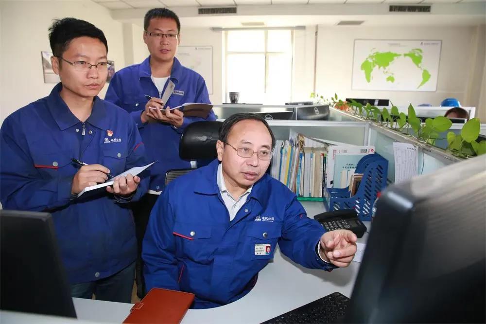 老哥俱乐部-老哥必备的交流社区