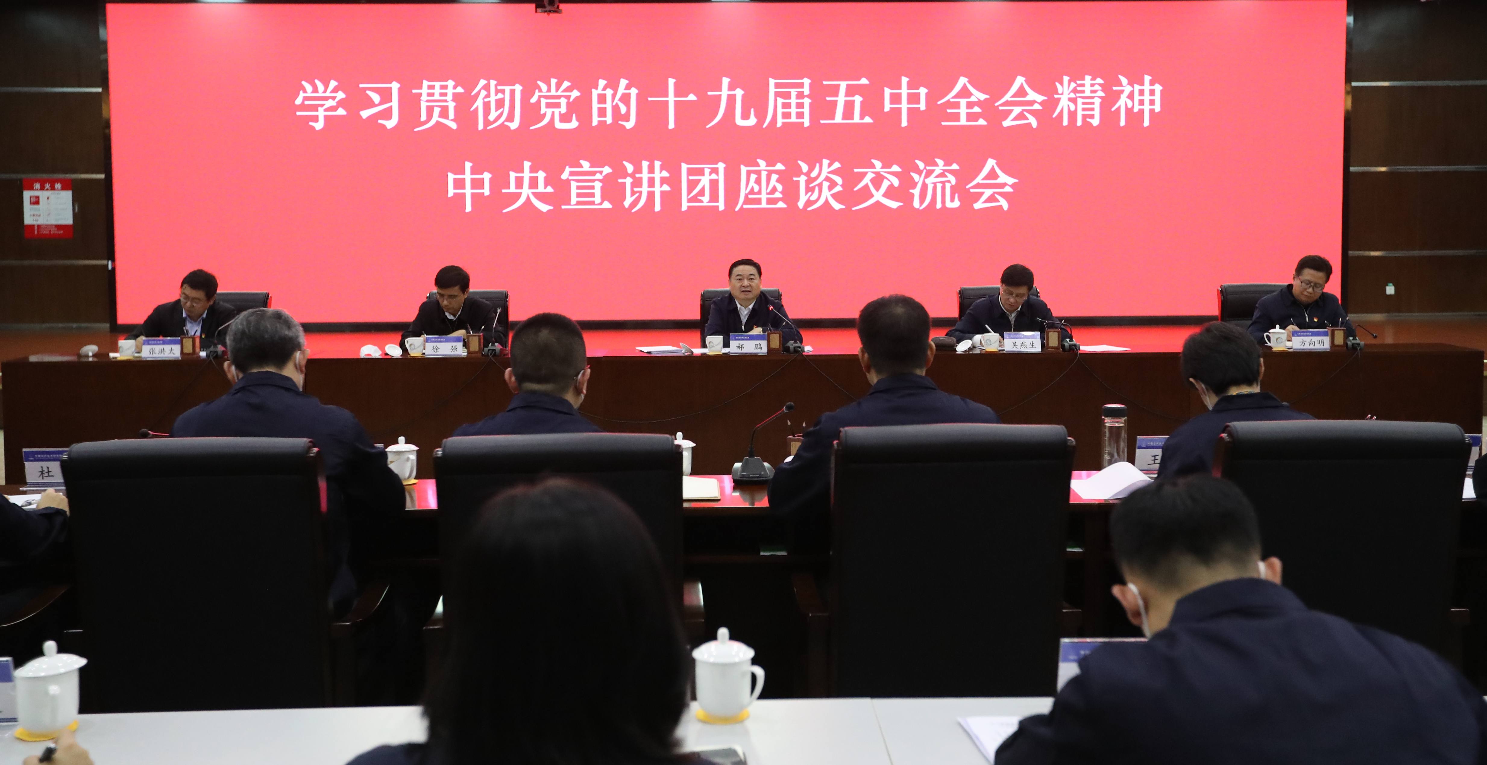 老哥俱乐部-老哥必备的交流社区