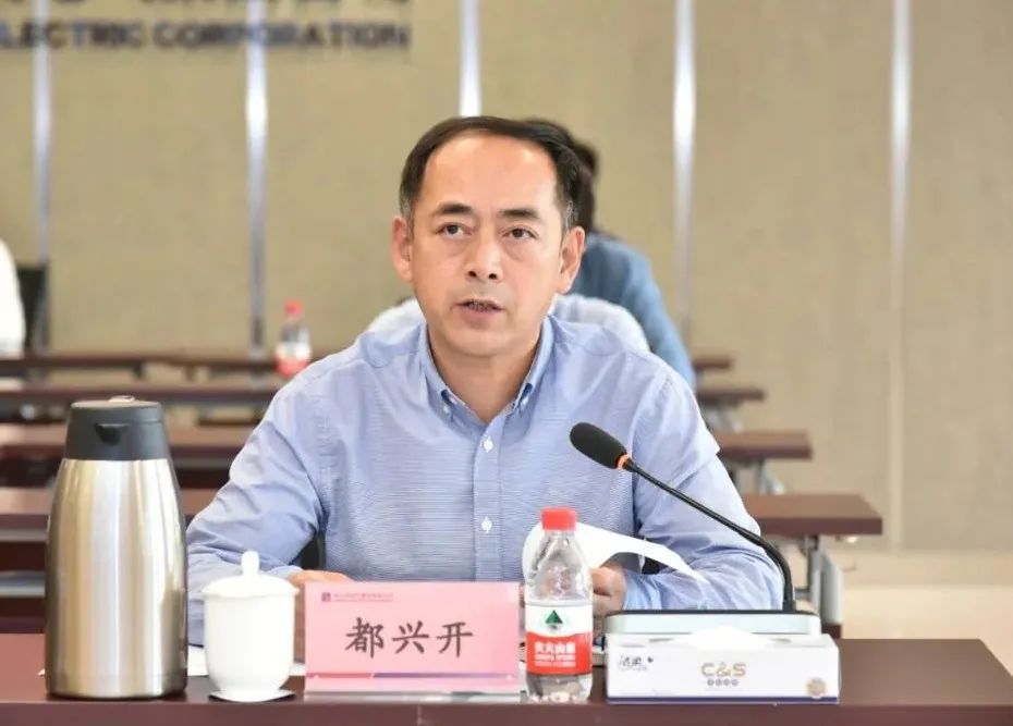 老哥俱乐部-老哥必备的交流社区