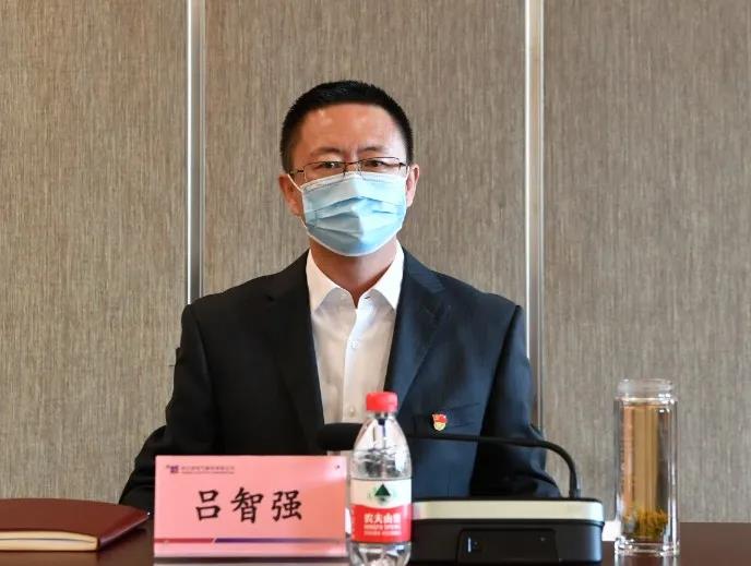 老哥俱乐部-老哥必备的交流社区