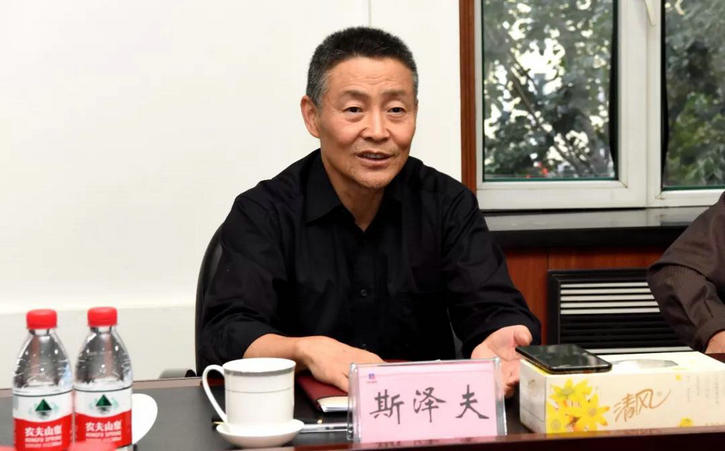 老哥俱乐部-老哥必备的交流社区