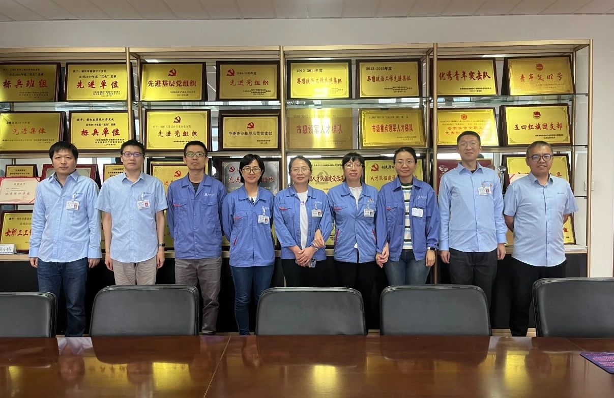 老哥俱乐部-老哥必备的交流社区