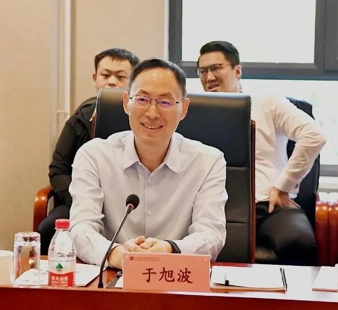 老哥俱乐部-老哥必备的交流社区