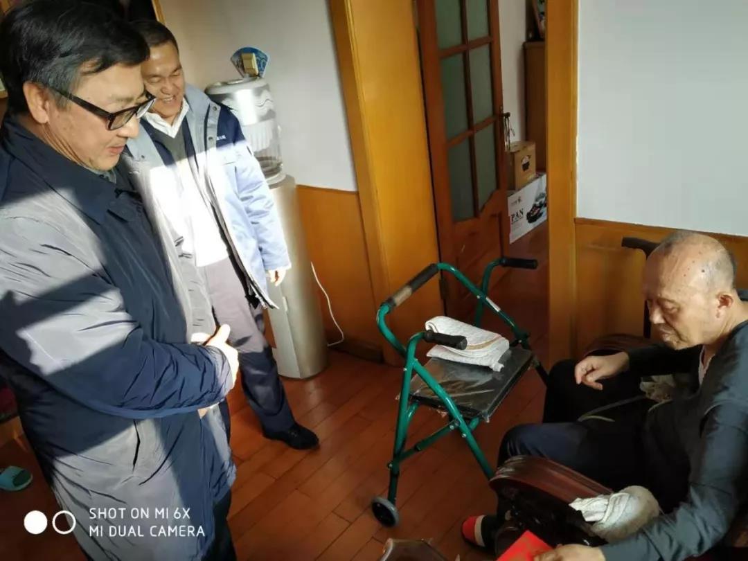老哥俱乐部-老哥必备的交流社区