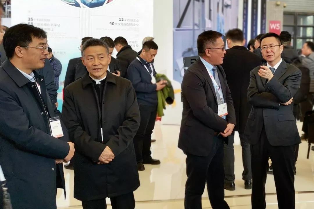老哥俱乐部-老哥必备的交流社区