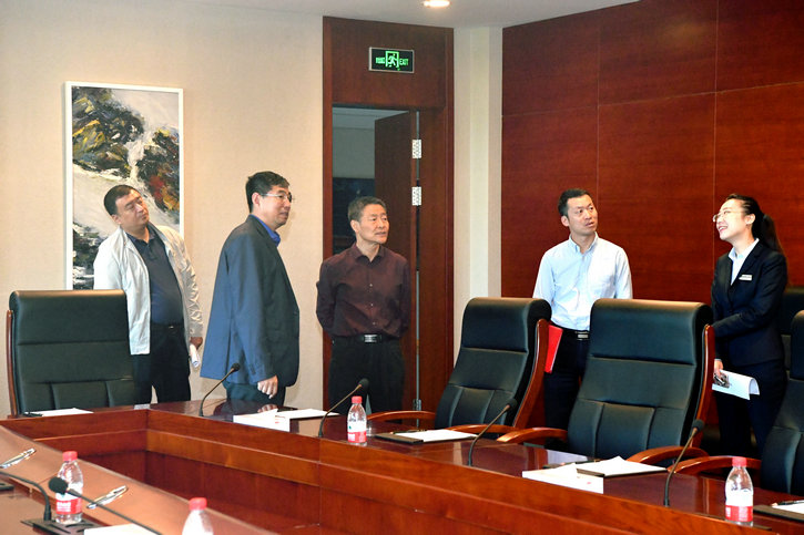 老哥俱乐部-老哥必备的交流社区