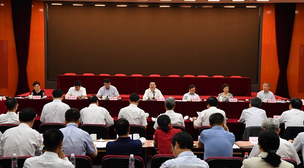 老哥俱乐部-老哥必备的交流社区