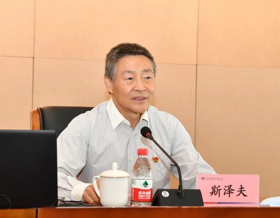 老哥俱乐部-老哥必备的交流社区