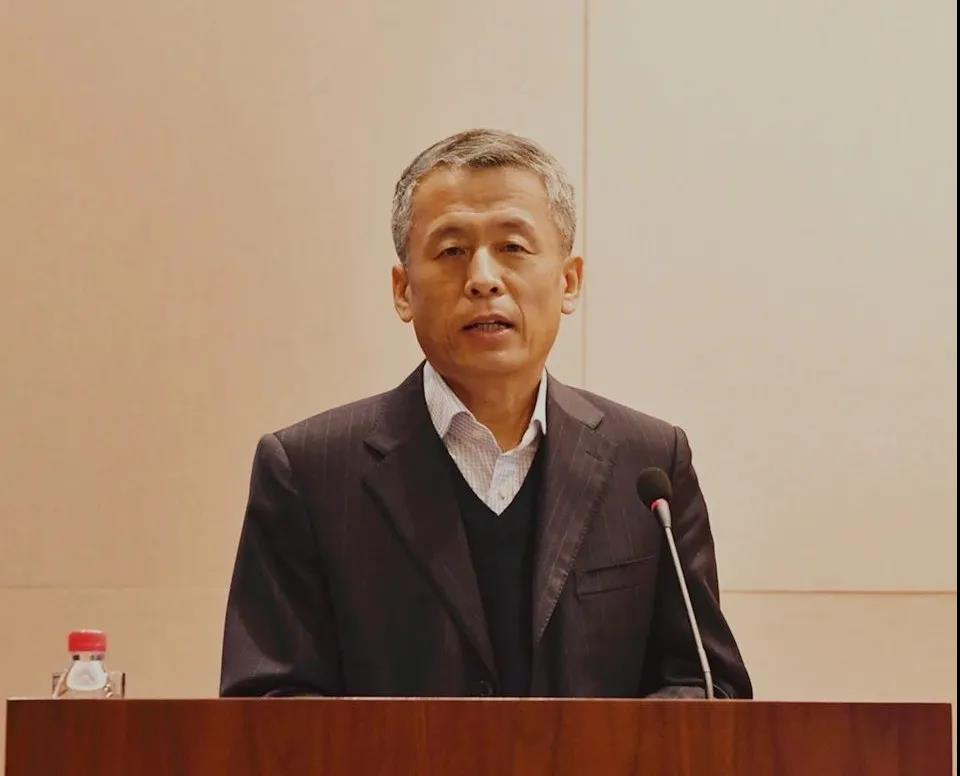 老哥俱乐部-老哥必备的交流社区