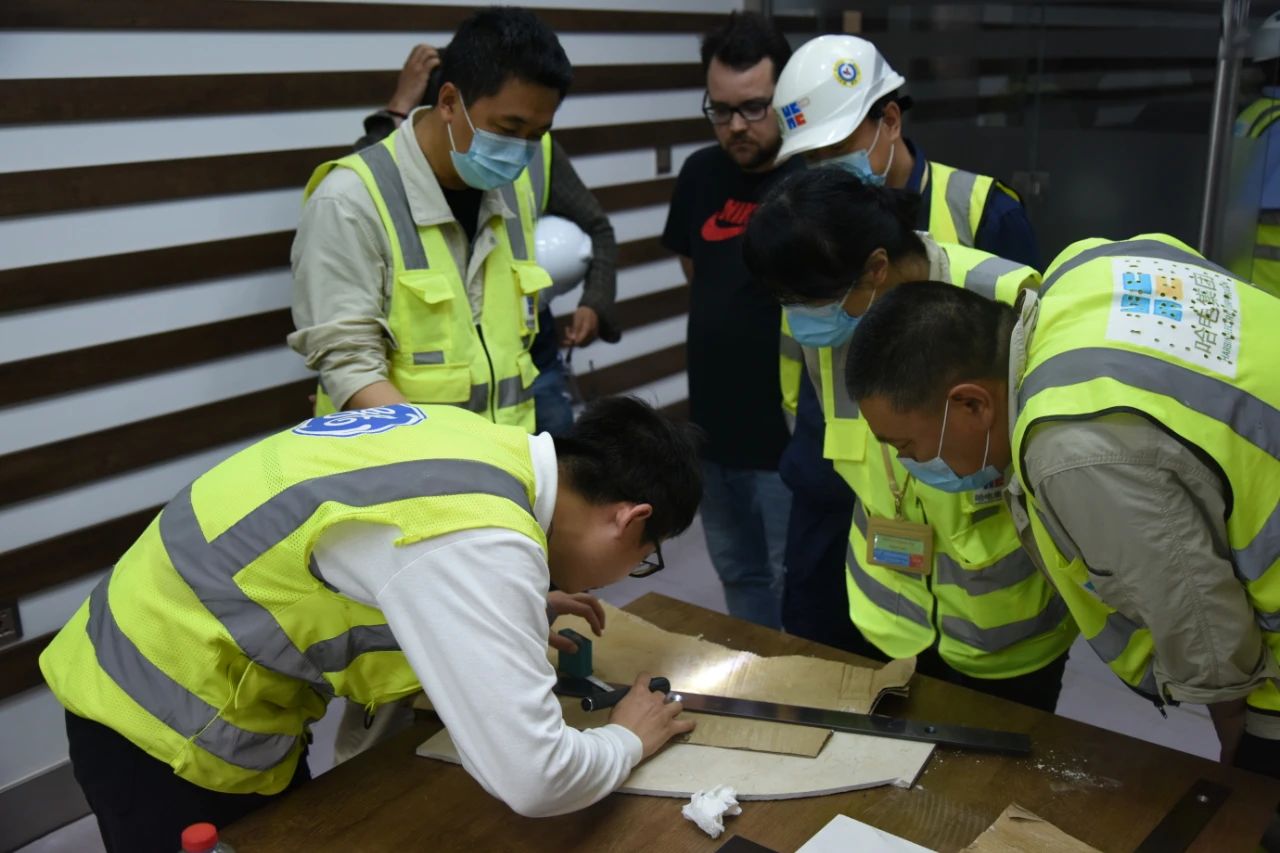 老哥俱乐部-老哥必备的交流社区