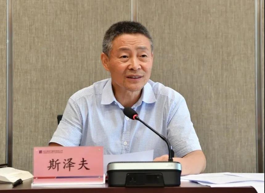 老哥俱乐部-老哥必备的交流社区