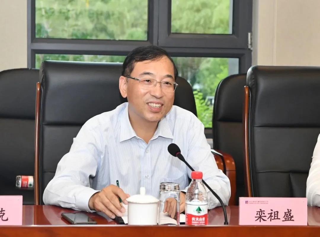 老哥俱乐部-老哥必备的交流社区